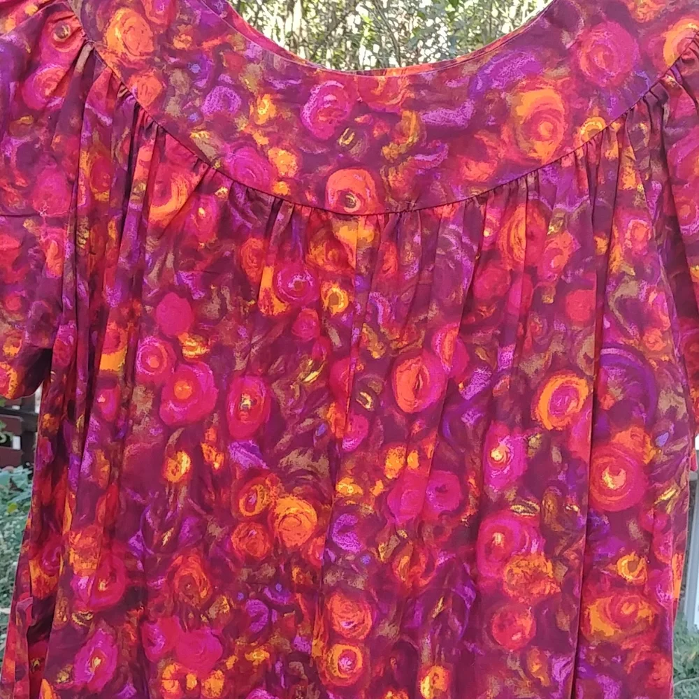 Vintage Atumunal MuuMuu - Picture 7 of 10